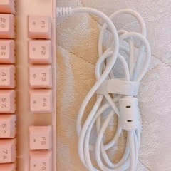 ピンク キーボードの画像