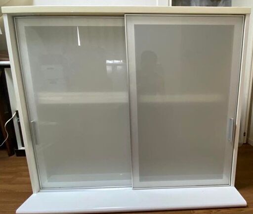 ［決まりました］白い食器棚　スライド式ドア【取りに来てくれる方限定】