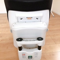 エールべべチャイルドシートの画像
