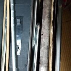 バーベキューコンロ、木炭、顕微鏡、掃除機、自転車の画像