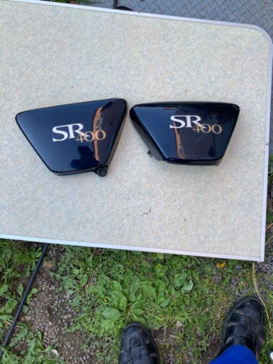 YAMAHA SR サイドカバー