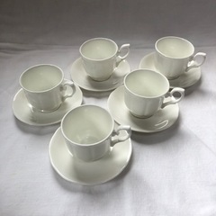 103.白いカップ＆ソーサー5客セット
