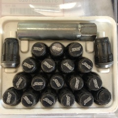 ホイールナットの画像