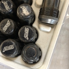 ホイールナットの画像