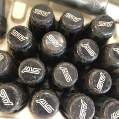 ホイールナットの画像