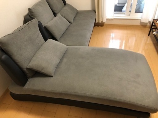 カウチソファー