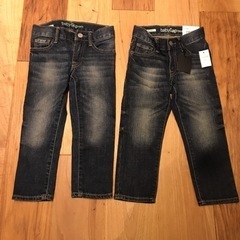 新品GAPジーンズ双子用100