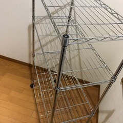 スチールラックの画像
