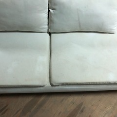 INT-097 オシャレな3人用ソファ ホワイトベージュの画像