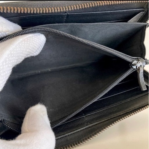 GUCCIシマGG型押しシェリーラインラウンドファスナー長財布