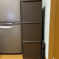 【取引先決定】ゴミ箱三段無料、江東区住吉自宅まで取りに来て頂ける方の画像