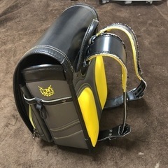 ランドセル　中古品　黒、イエロー
