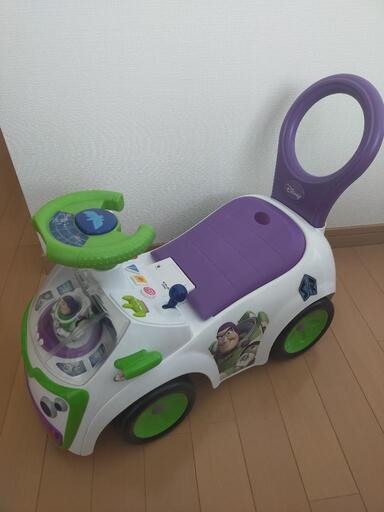 バズ・ライトイヤー手押し車　乗物玩具