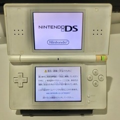 ニンテンドーDS lite ソフト6本付きの画像