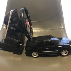 ラジコン　キャデラックエスカレード◇正規認証車ハンドルステアリングコントローラー1/24ラジコンカー/ブラックの画像
