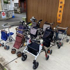 歩行器一台からまとめ買い大歓迎。値段交渉いたします。名刺交換でさらに値引きいたします。の画像