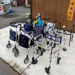 歩行器　一台から多数まとめ買い大歓迎。値段交渉いたします。名刺交換でさらに値引きいたします。の画像