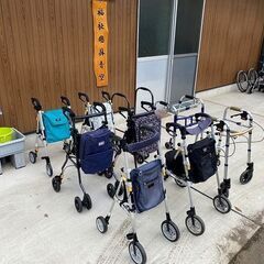 歩行器　一台から多数まとめ買い大歓迎。値段交渉いたします。名刺交換でさらに値引きいたします。の画像