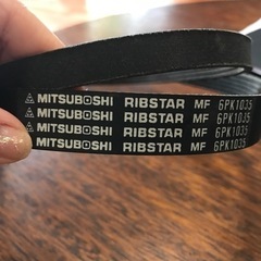 セレナ　エアコンパワステのベルト　新品の画像