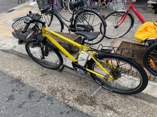 ??電動自転車　値下げ　黄色　２６インチ　8ah 4点