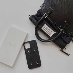 【iPhone11 Pro max】大人気♡ 韓国 スマホケース ブラック レザー 刺繍 の画像