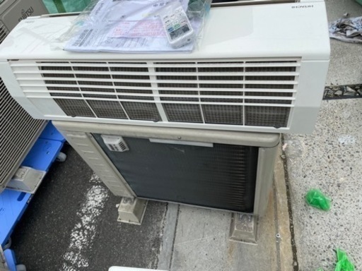 HITACHI  日立　2.8kwエアコン　RAS-A28G(W)  2019年製