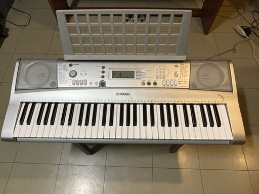 ★電子キーボード★ YAMAHA PSR-E303【即日配送可】