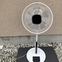 HITACHI 扇風機　HEF-70M 2012年製