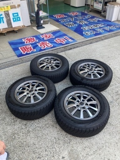A1494 スタッドレスタイヤ　205/65r15 　４本セット