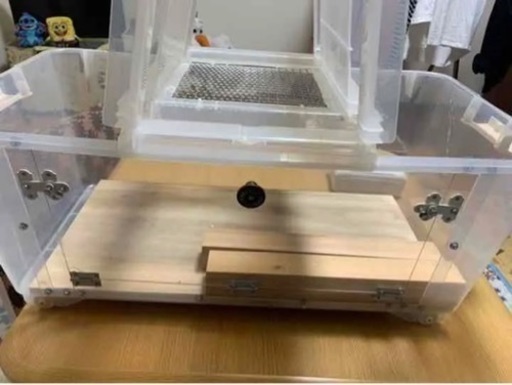 衣装ケース改造型ハムスターケージ