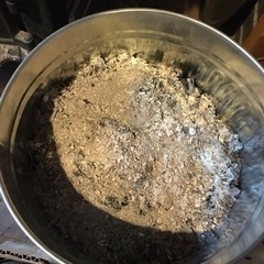薪ストーブの灰　園芸　苦土石灰の代用品