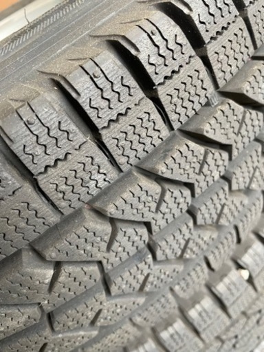 スタッドレスタイヤホイール 195/70/R15 LT