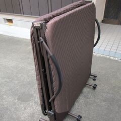 折り畳みベッド２年使用