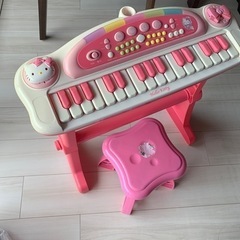 キティピアノ椅子音楽