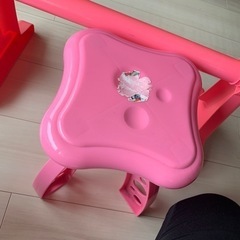 キティピアノ椅子音楽の画像