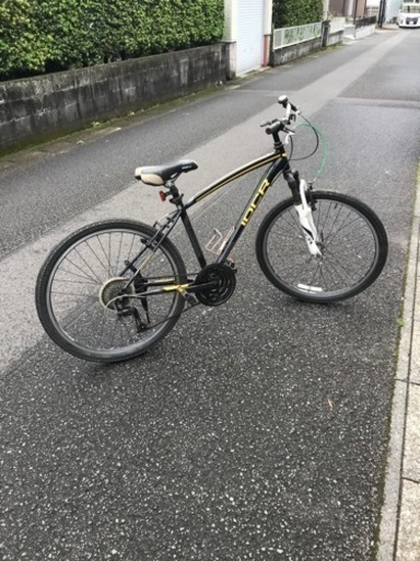 お取引感謝【８速】マウンテンバイク・２６インチ・中古