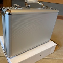 値下げしました　アルミケース