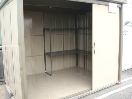 TY 田窪 タクボ物置 大型物置 外寸W260×D200×H210cm 3連スライド扉 カギ×1個付　72