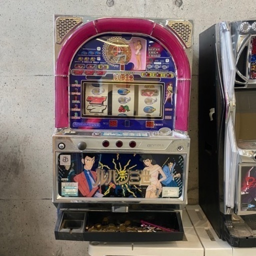 取引中 パチスロ実機 平和 ルパン三世 ４号機 設定キー ドアキー付き