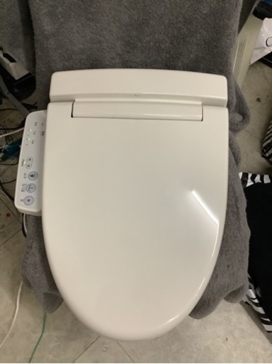 LIXIL(リクシル) INAX 温水洗浄便座 CW-RL10/BN8 リサイクルショップ宮崎屋　佐土原店　22.5.16F