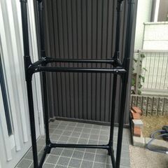タイヤラックカバー付き普通自動車