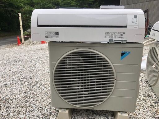 Y!　【2020年製】DAIKIN ダイキン ルームエアコン　2.2kW おもに6畳用 S22WTES　室外機付き