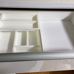 食器棚の画像
