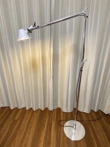Artemide（アルテミデ）フロア照明  TOLOMEO TERRA