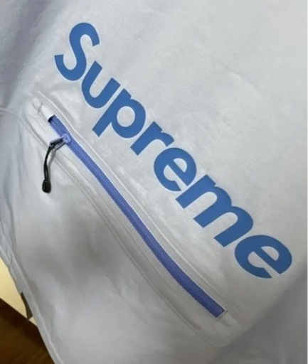 Supremeのジャンパー✩