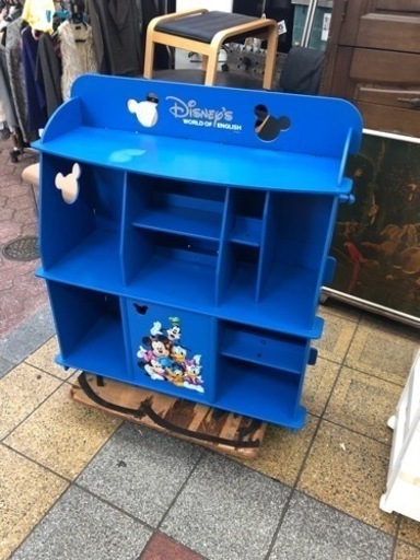 ディズニー　Disney 本棚
