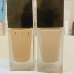 韓国コスメ　stila 残り9割り　リキッドファンデーション2本色違いの画像