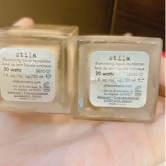 韓国コスメ　stila 残り9割り　リキッドファンデーション2本色違いの画像