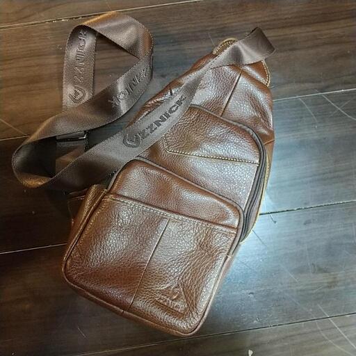 zznick 本革　ボディバッグ