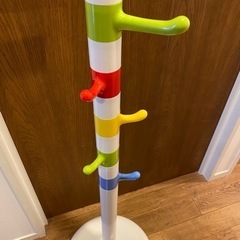 IKEA 洋服スタンド・コート掛け　子ども部屋の画像